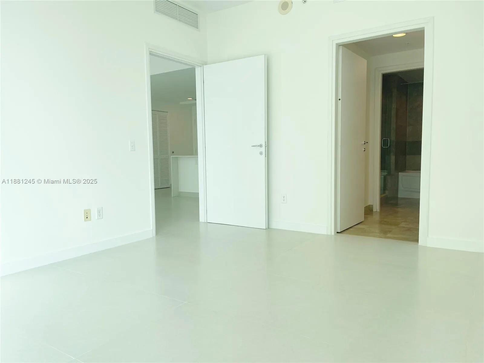 300 S Biscayne Blvd, #T-2104