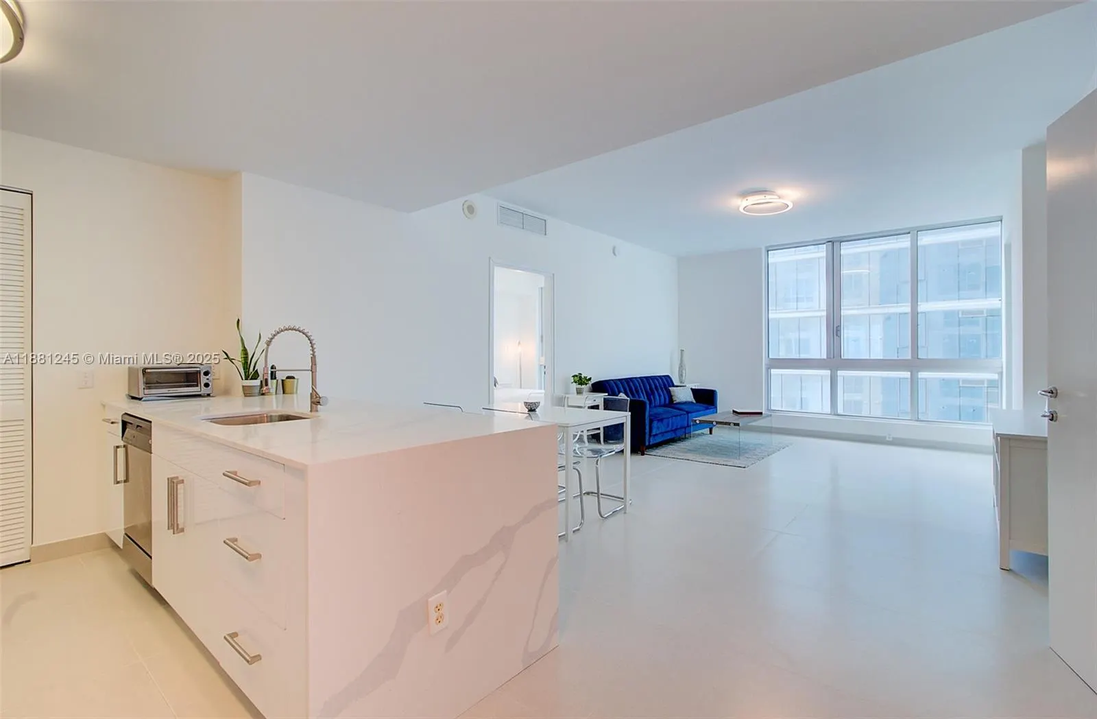 300 S Biscayne Blvd, #T-2104