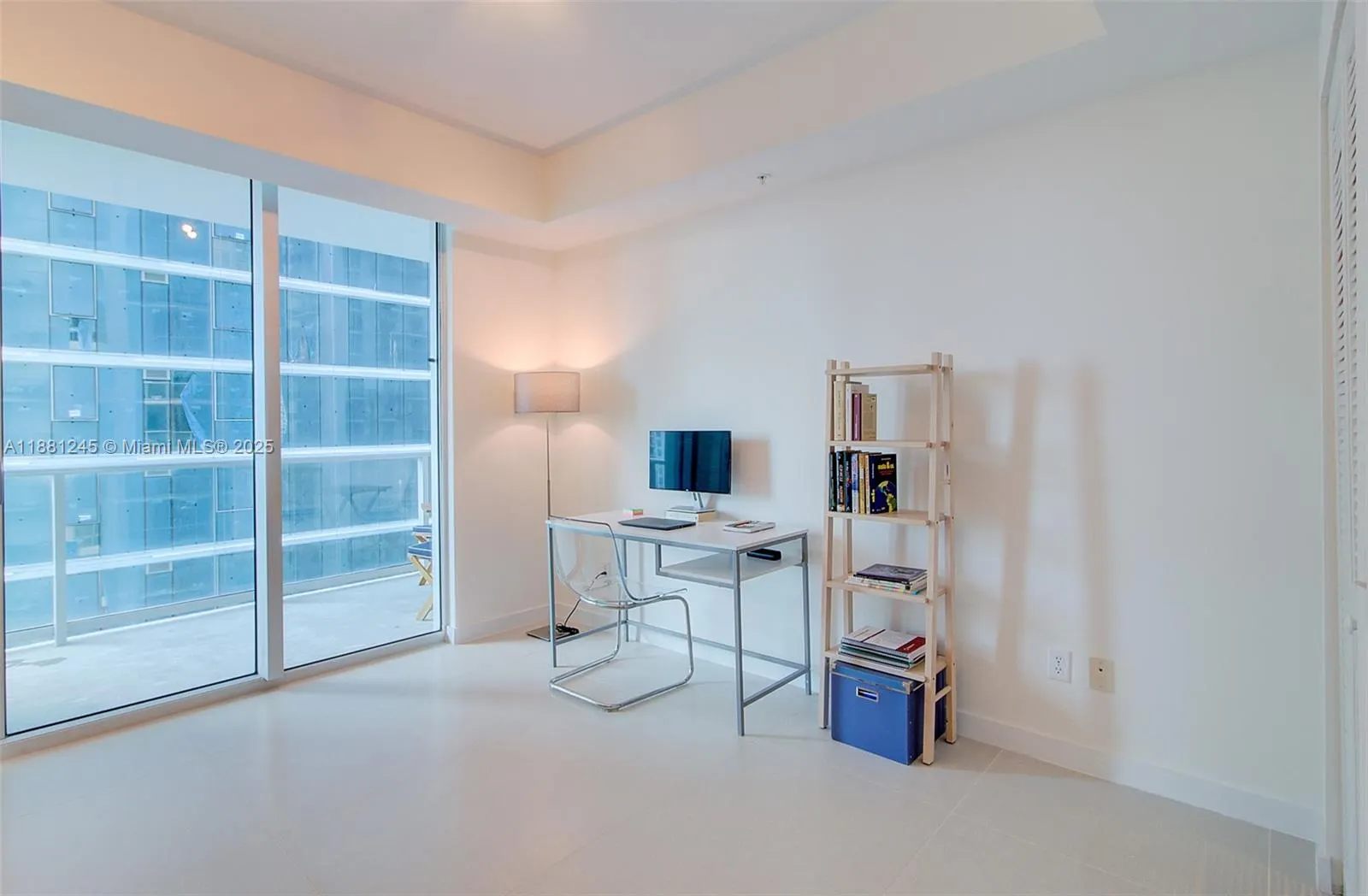 300 S Biscayne Blvd, #T-2104