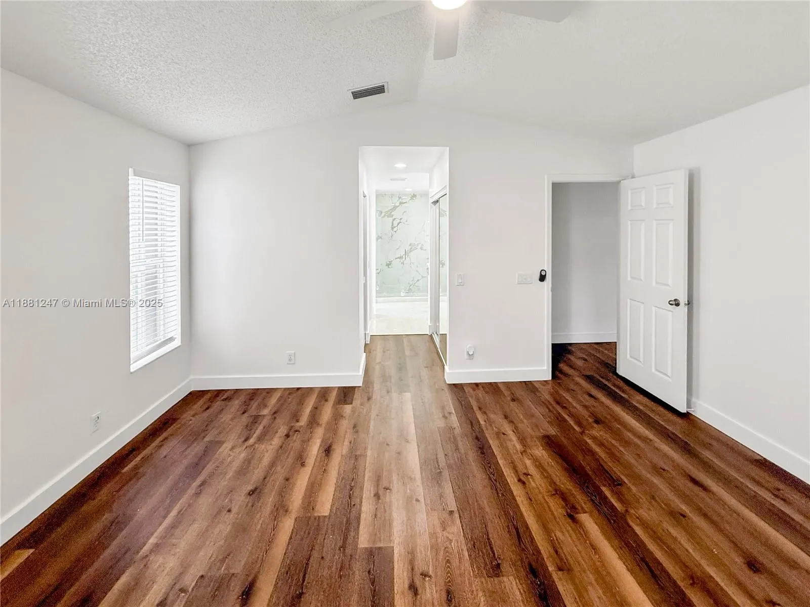 611 Carrington Ln