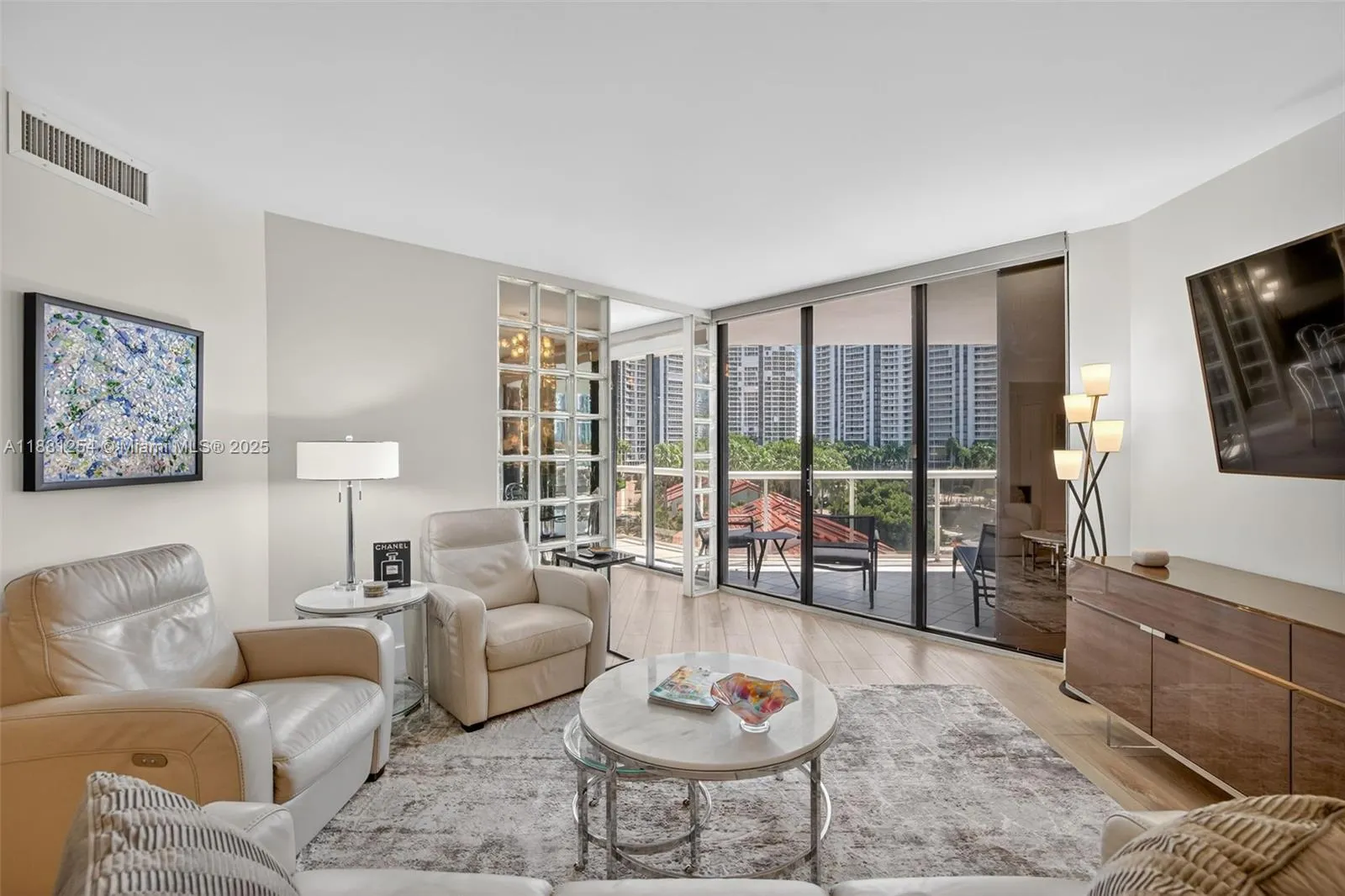 3610 Yacht Club Dr, #508