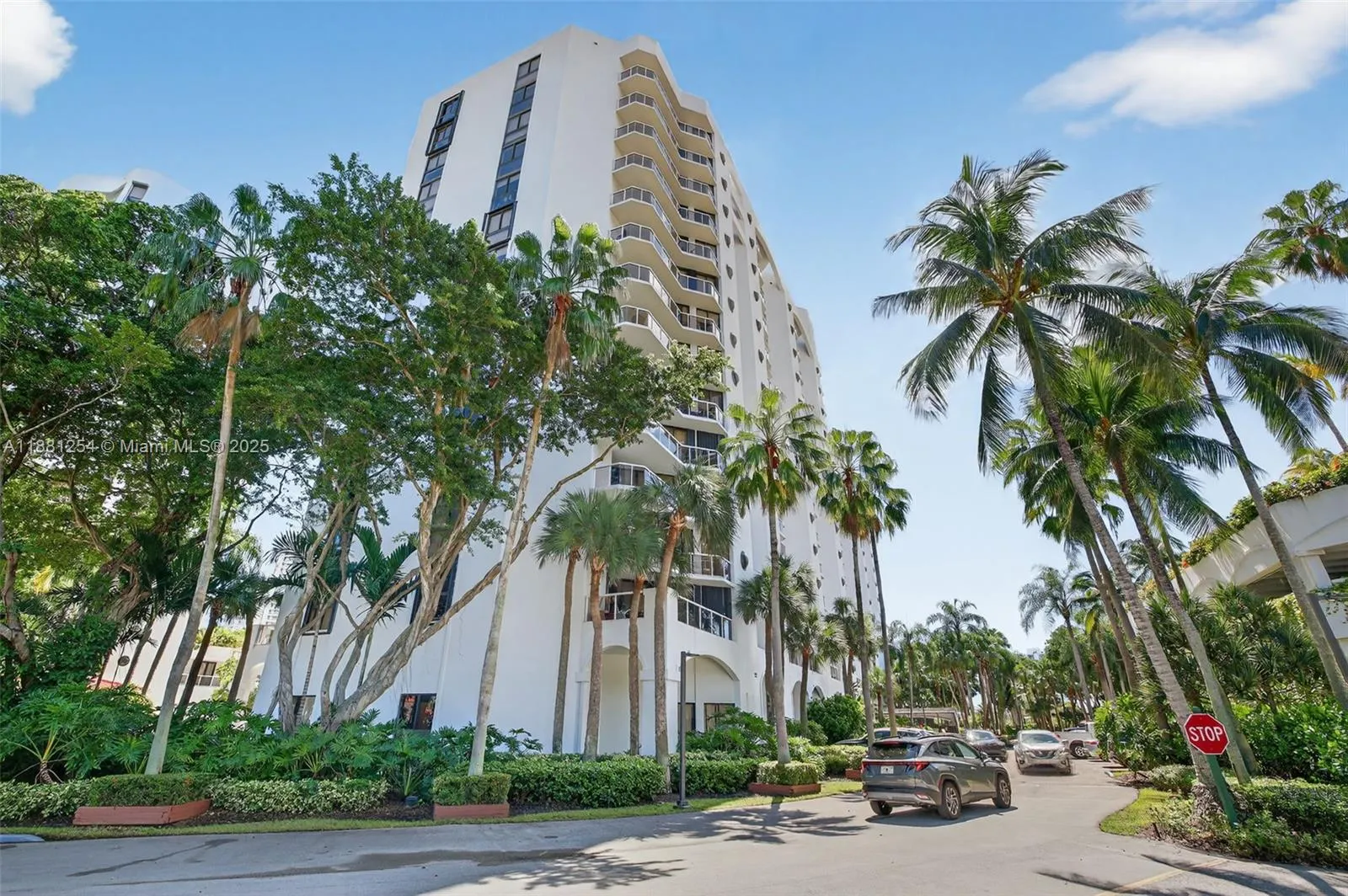 3610 Yacht Club Dr, #508
