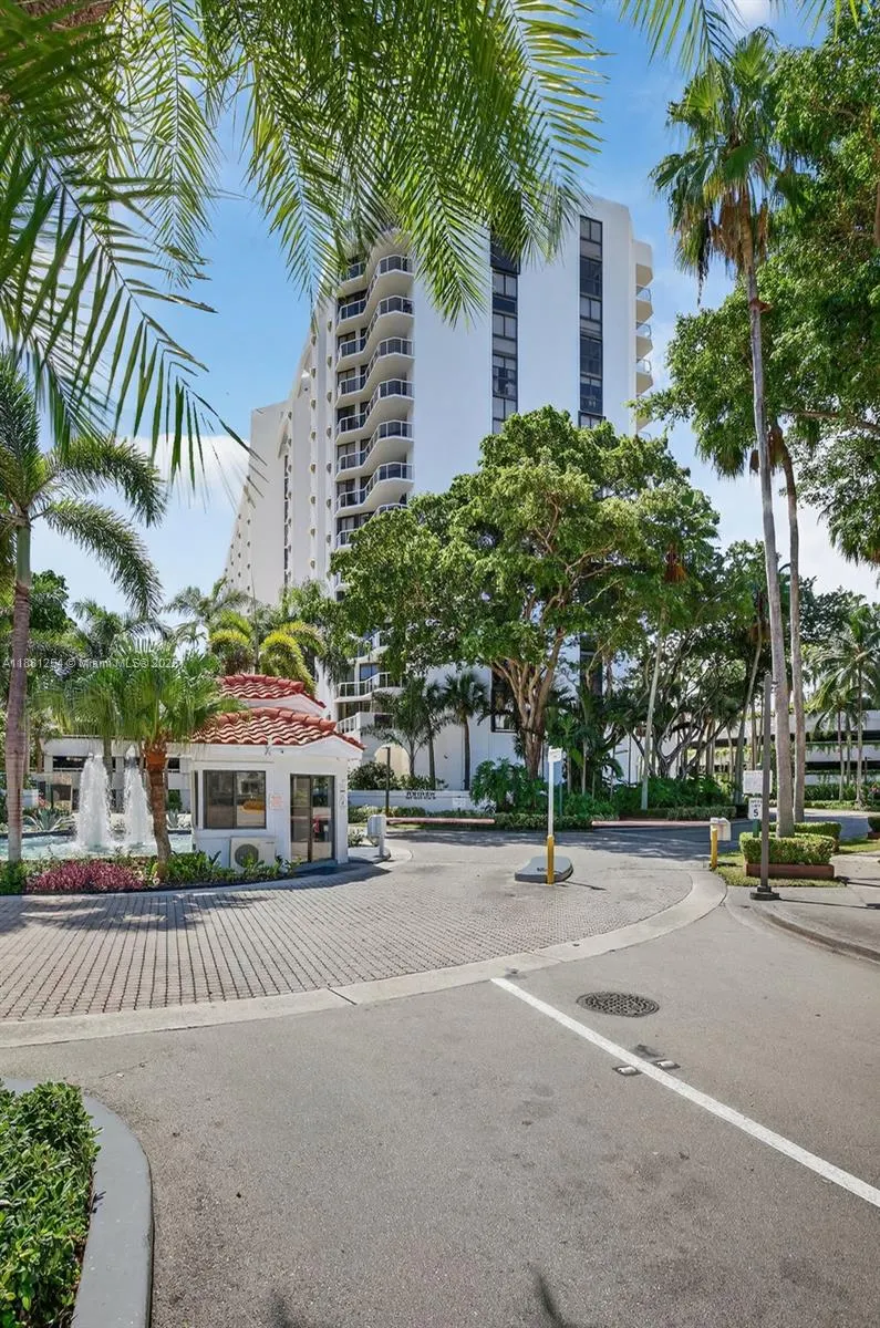 3610 Yacht Club Dr, #508