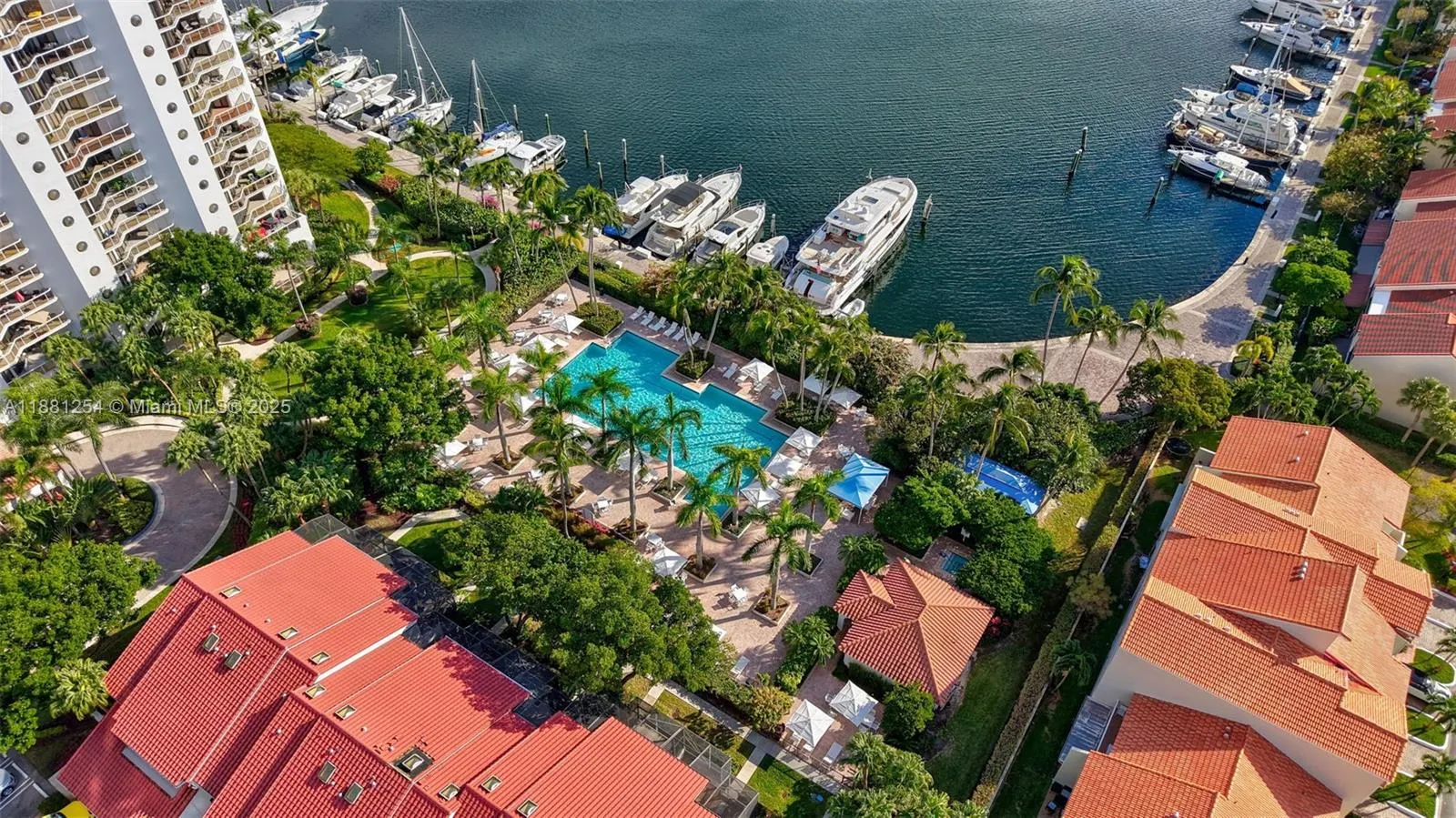 3610 Yacht Club Dr, #508