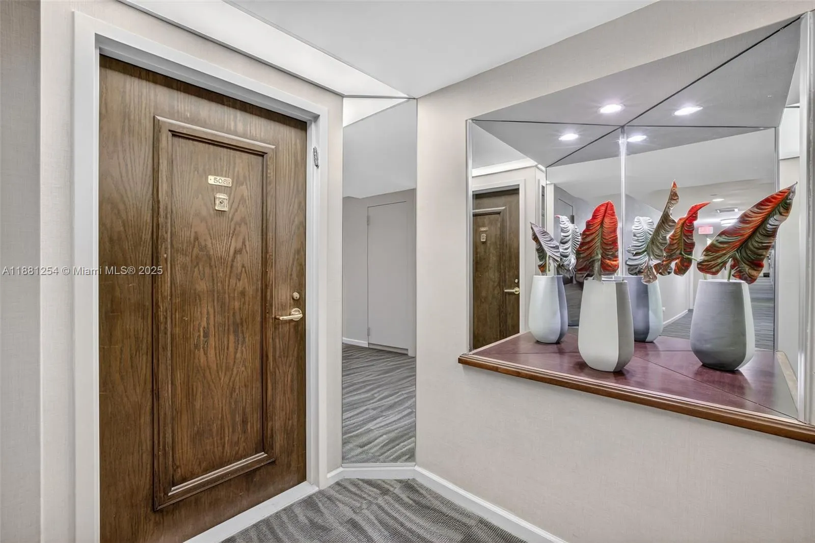 3610 Yacht Club Dr, #508