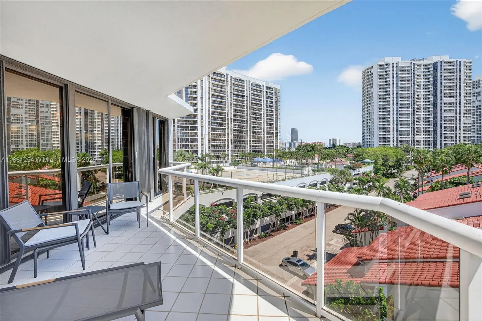 3610 Yacht Club Dr, #508