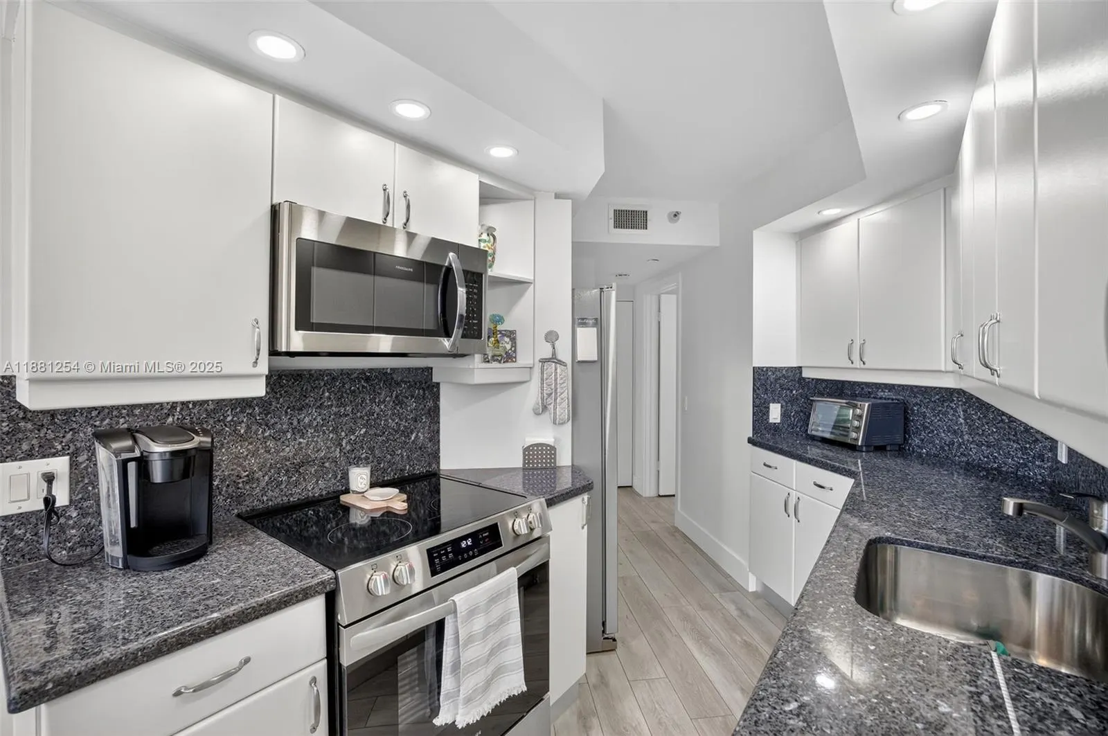 3610 Yacht Club Dr, #508