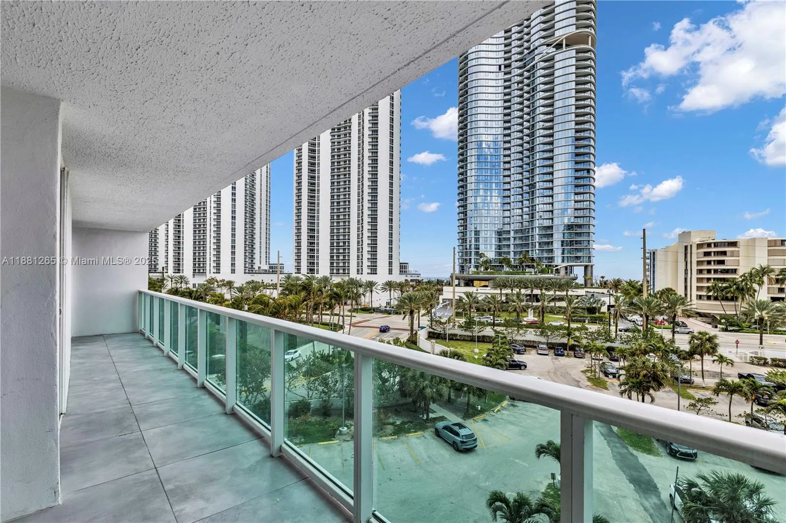 100 Bayview Dr, #508