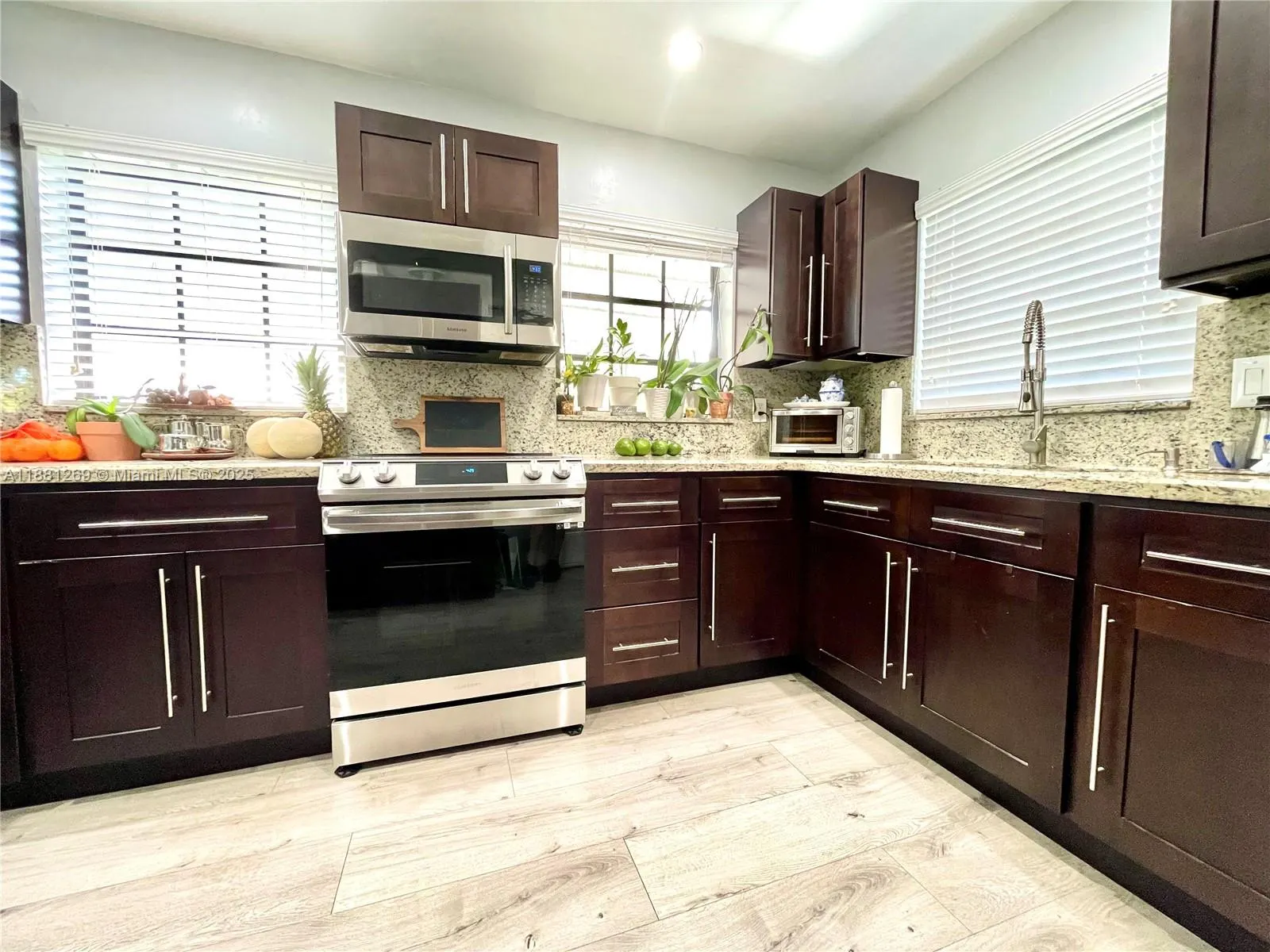 3860 NW 59th Ave