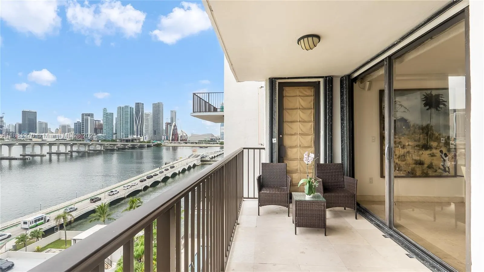 801 N Venetian Dr, #1002