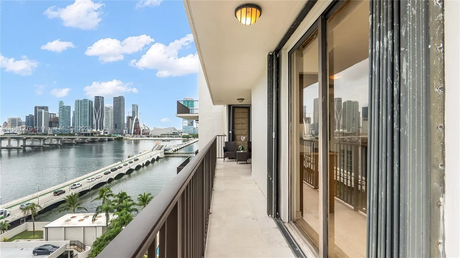 801 N Venetian Dr, #1002
