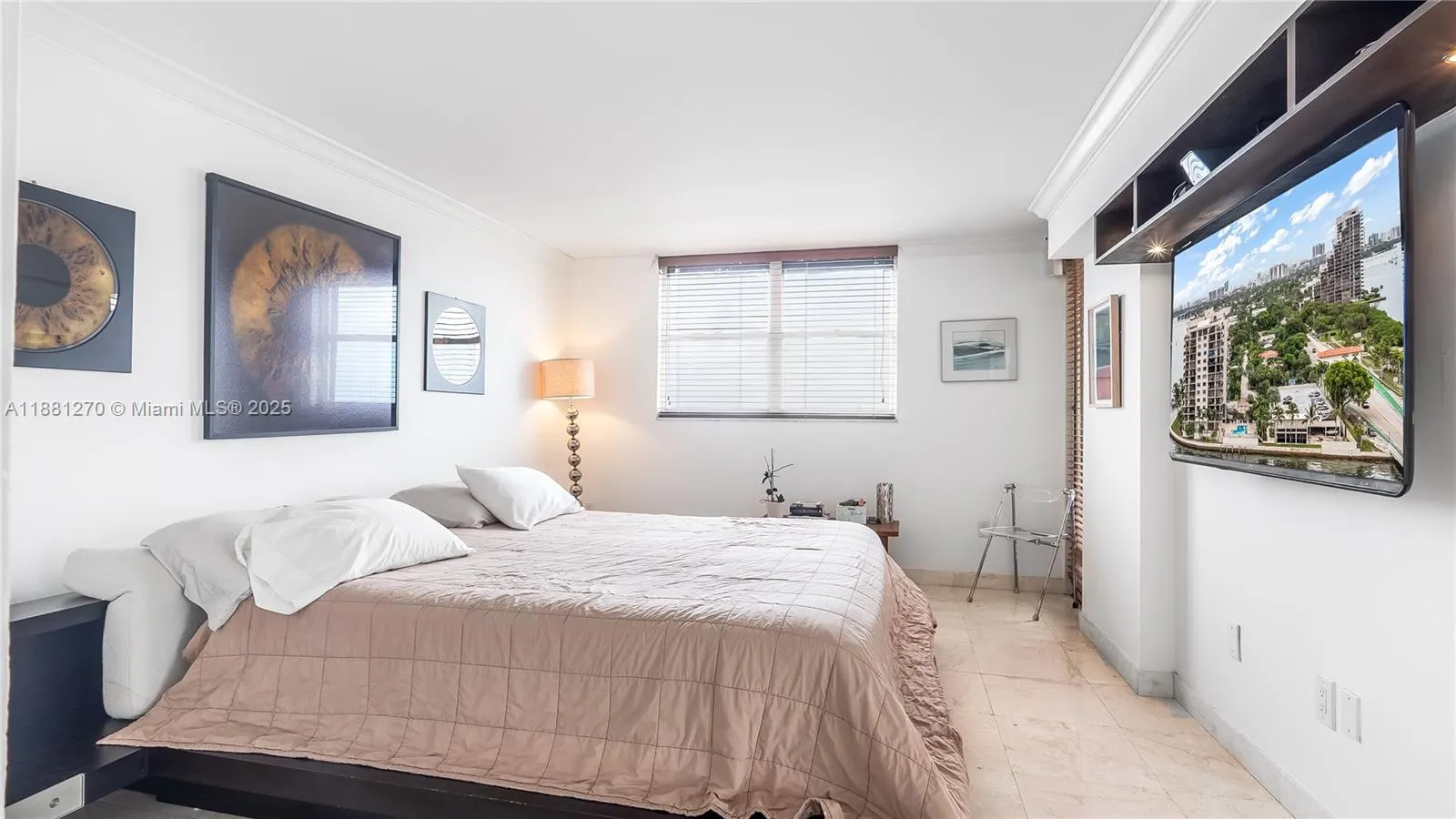 801 N Venetian Dr, #1002