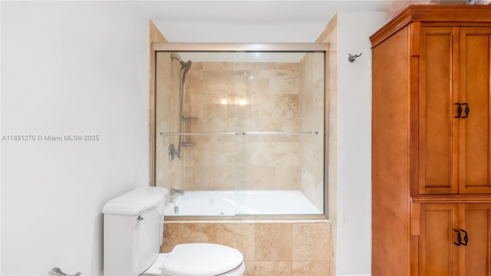 801 N Venetian Dr, #1002