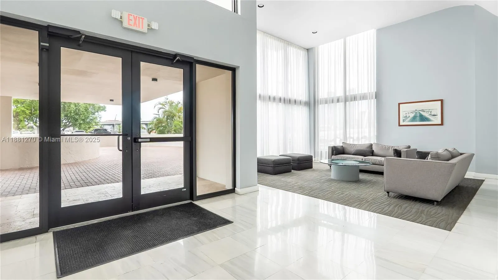 801 N Venetian Dr, #1002