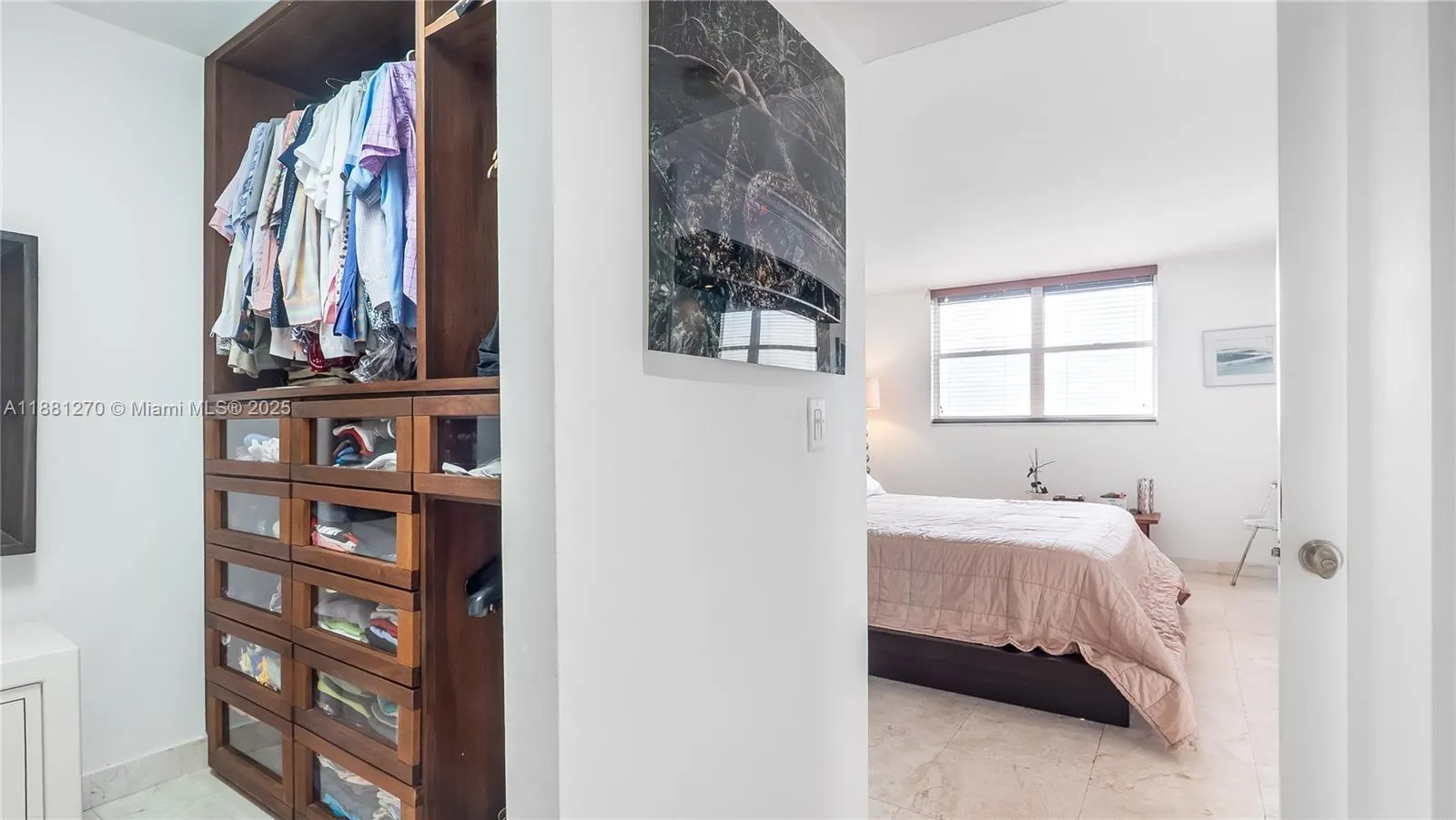 801 N Venetian Dr, #1002