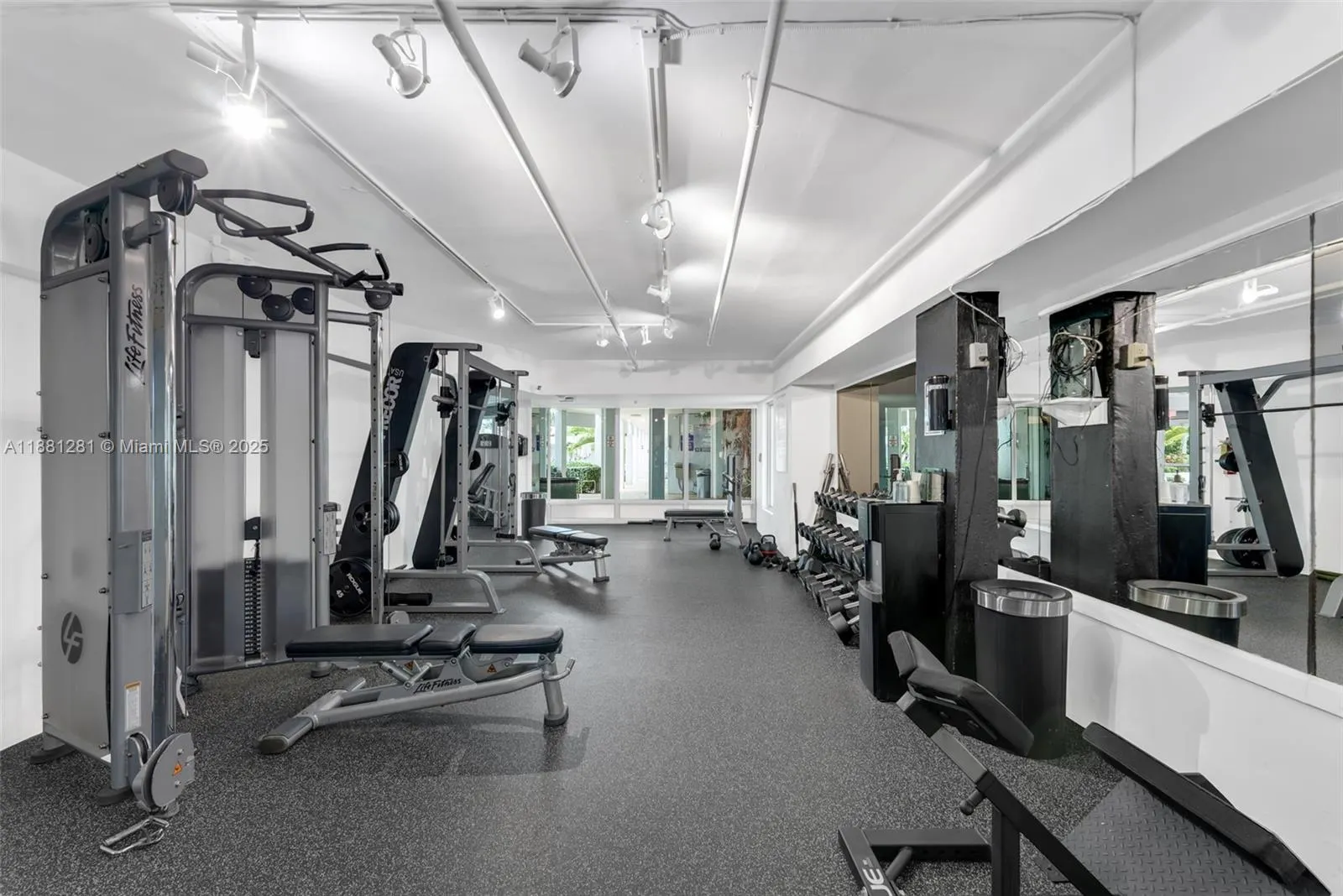 5055 Collins Ave, #7N