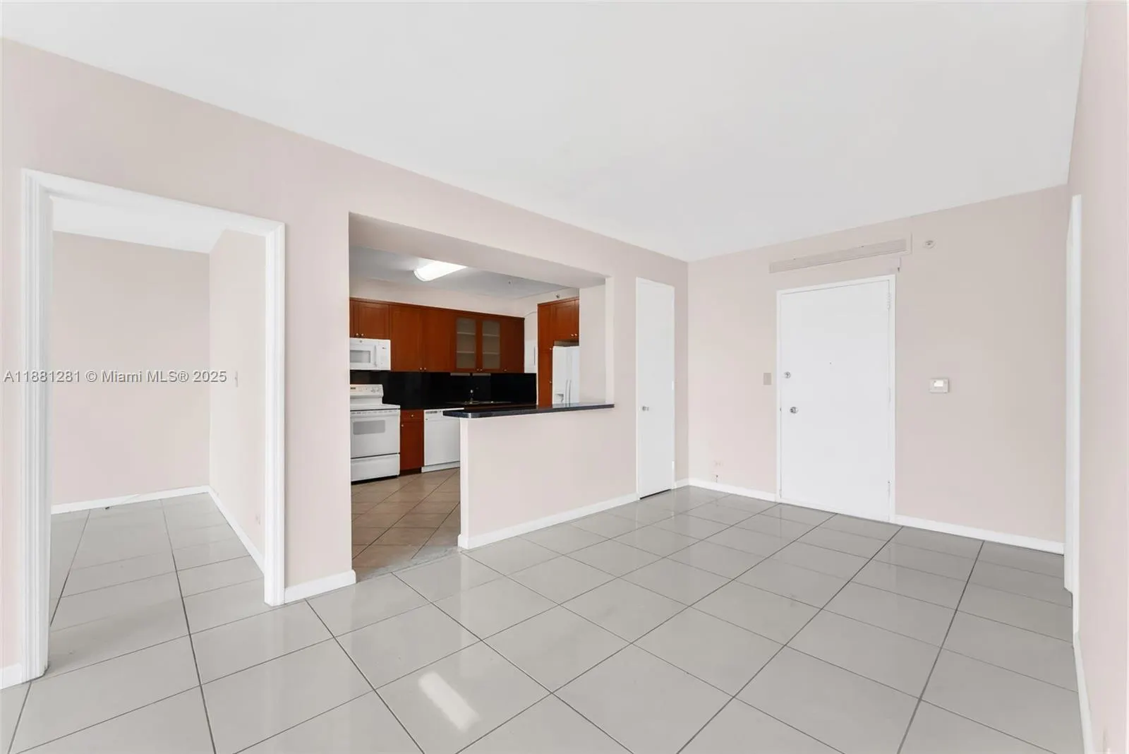 5055 Collins Ave, #7N