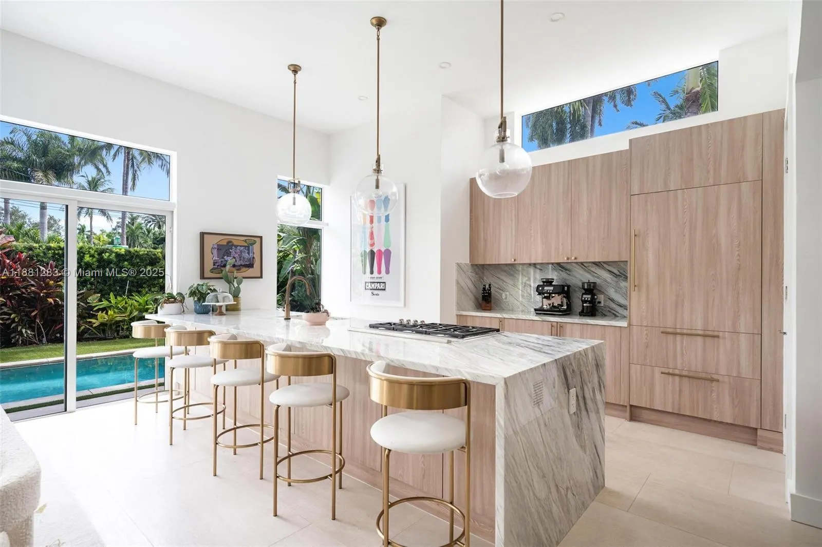 520 E Dilido Dr