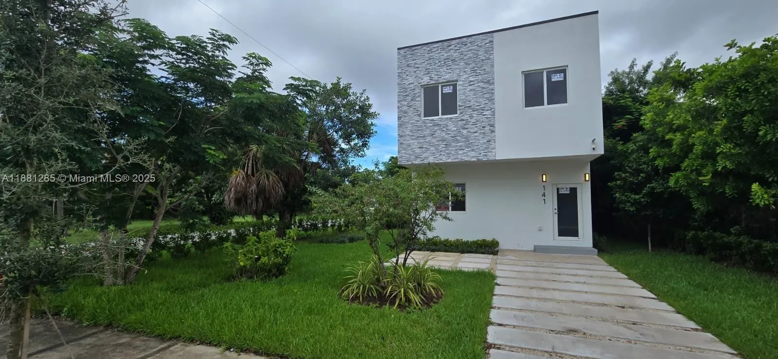 141 NW 11th St