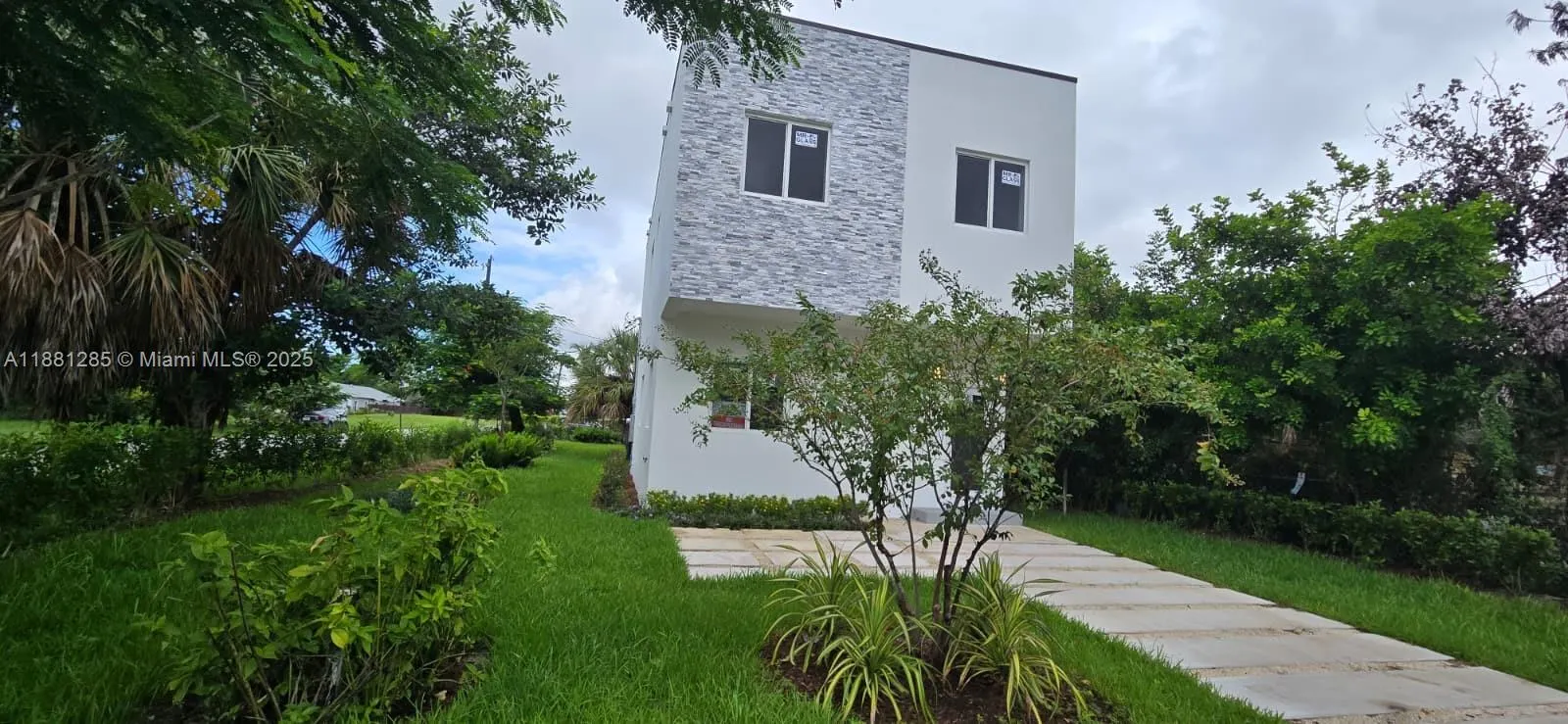 141 NW 11th St