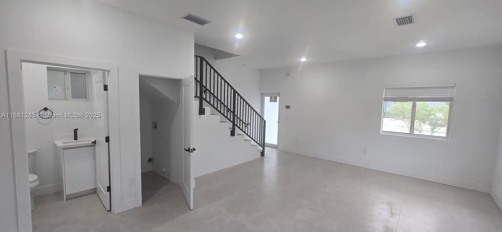 141 NW 11th St