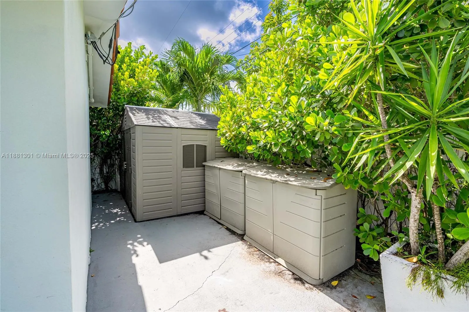 1360 SW 16th St