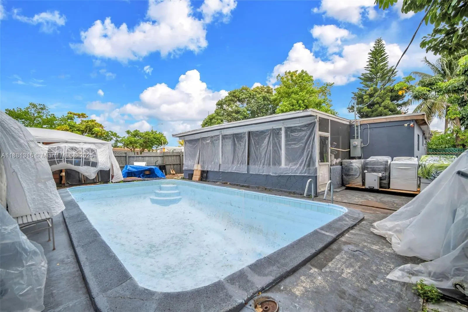 551 NW 183rd St