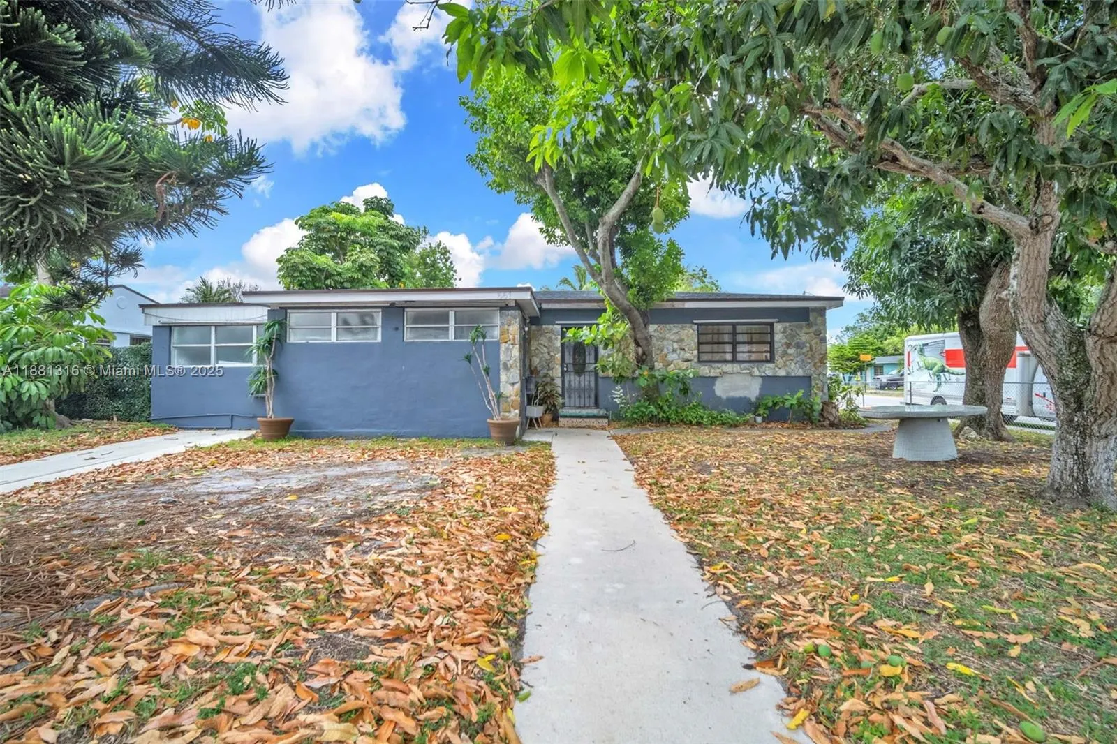 551 NW 183rd St
