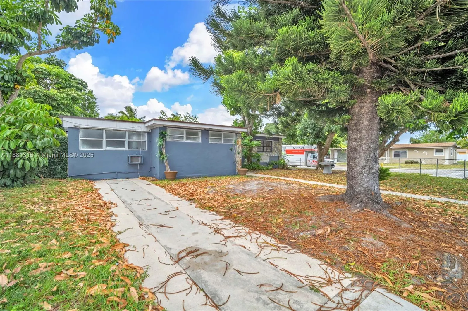 551 NW 183rd St