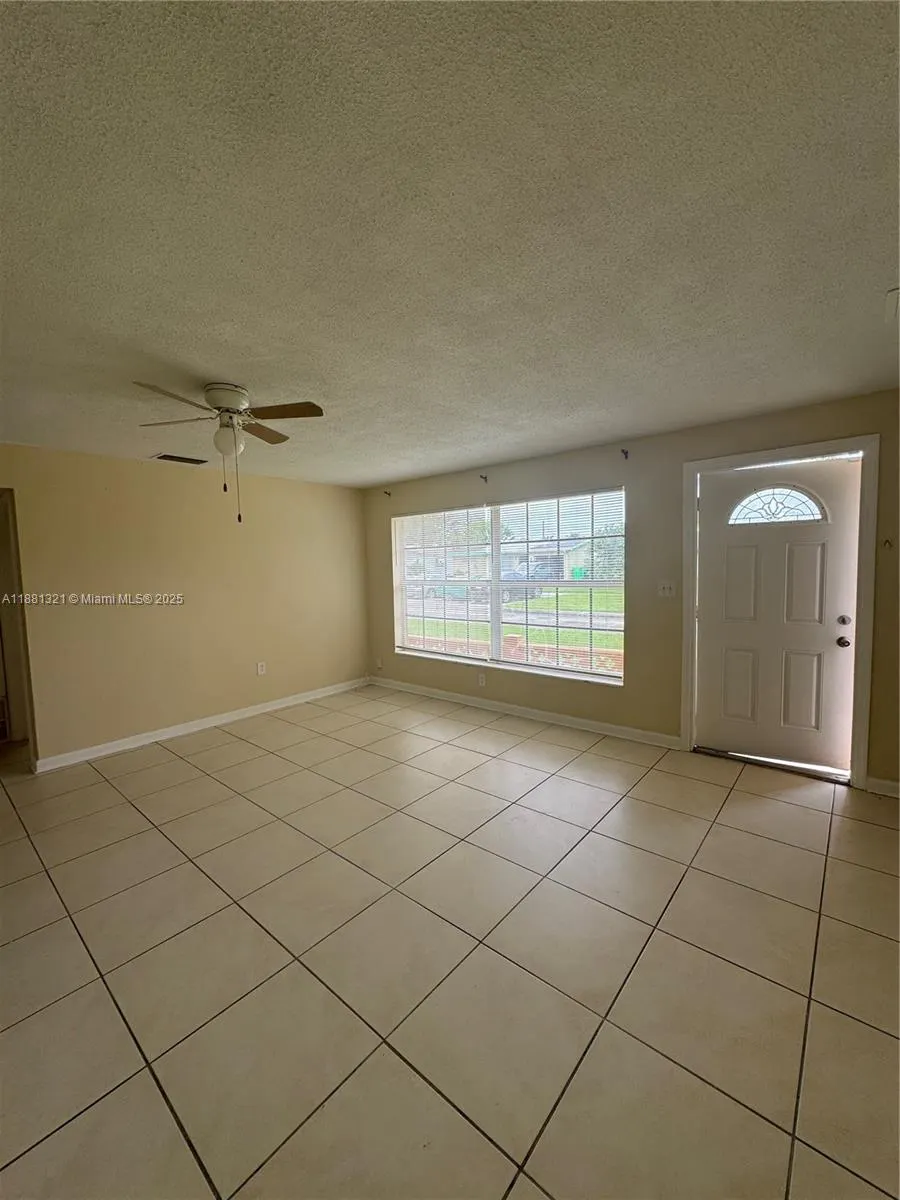 2674 NW 68th Way
