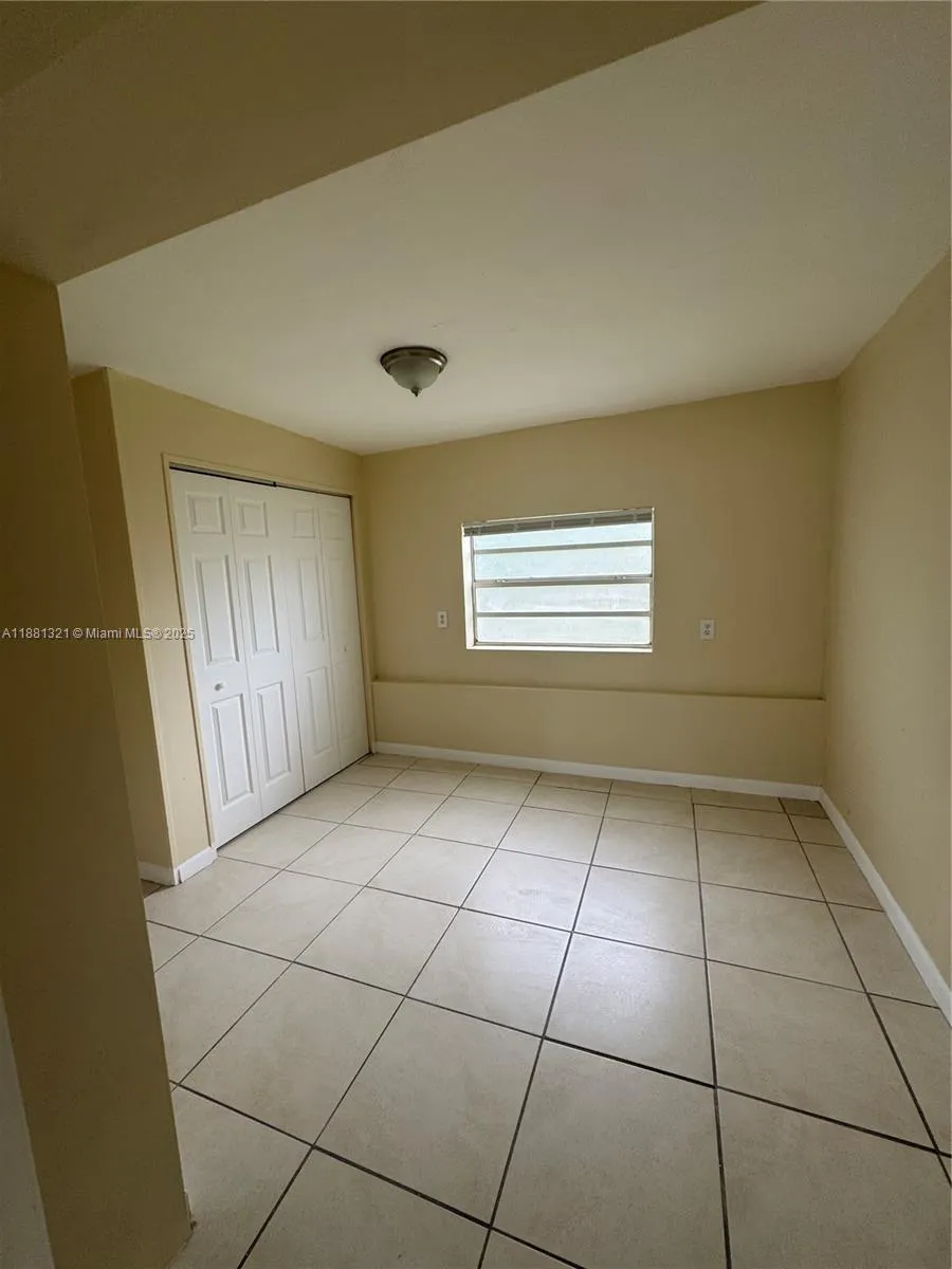 2674 NW 68th Way