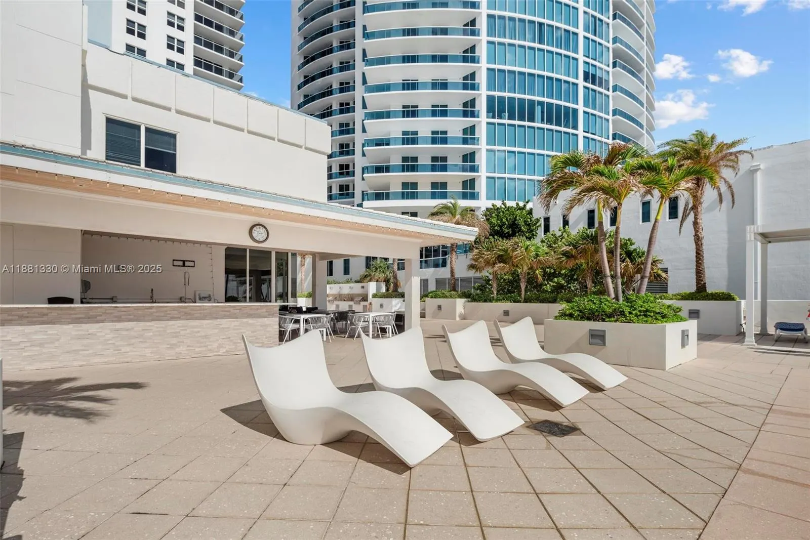 2751 S Ocean Dr, #1001N