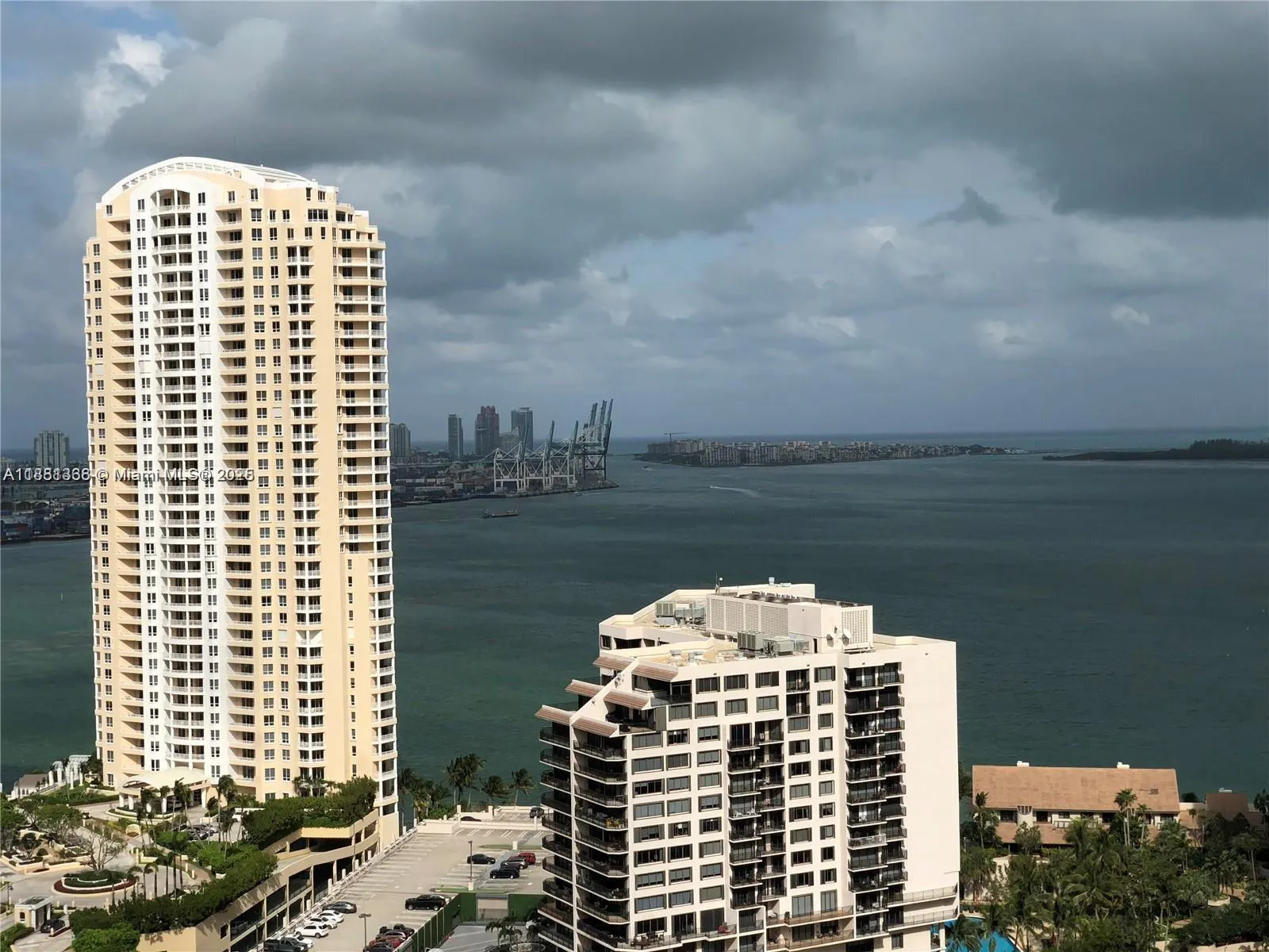 801 Brickell Key Blvd, #2707