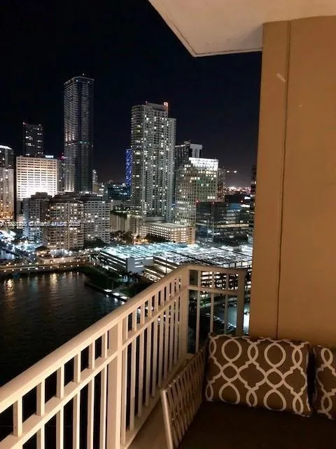 801 Brickell Key Blvd, #2707