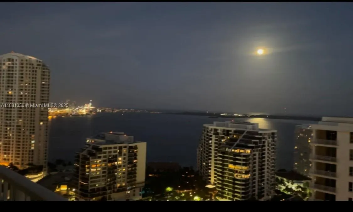 801 Brickell Key Blvd, #2707