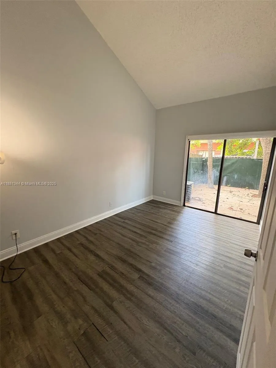 2309 NW 55th Ave