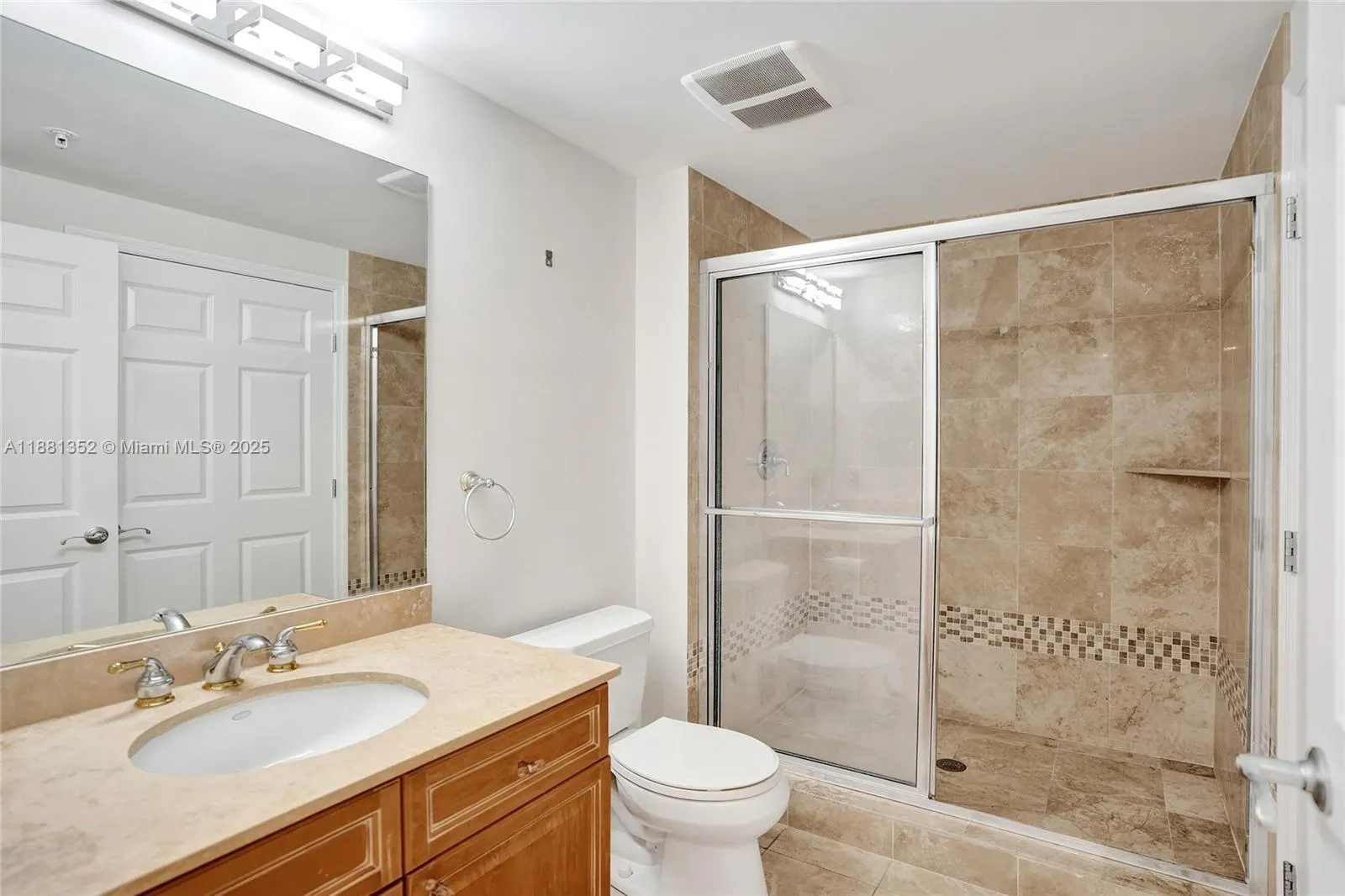 100 S Birch Rd, #906B