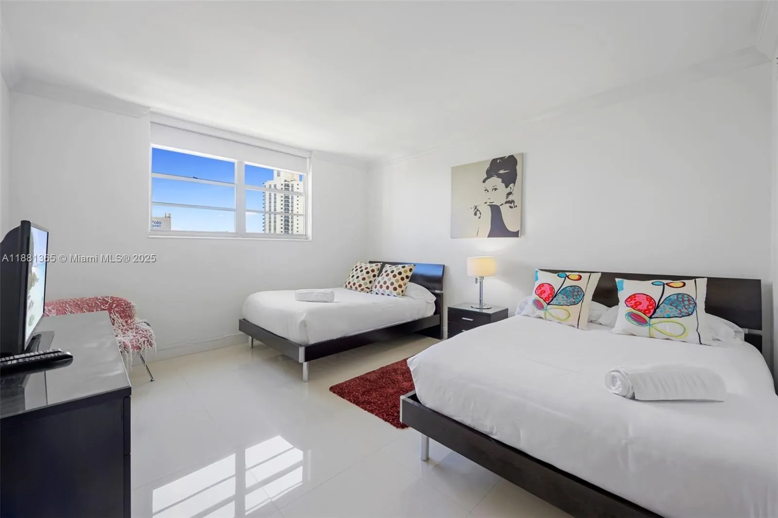 19370 Collins Ave, #1103
