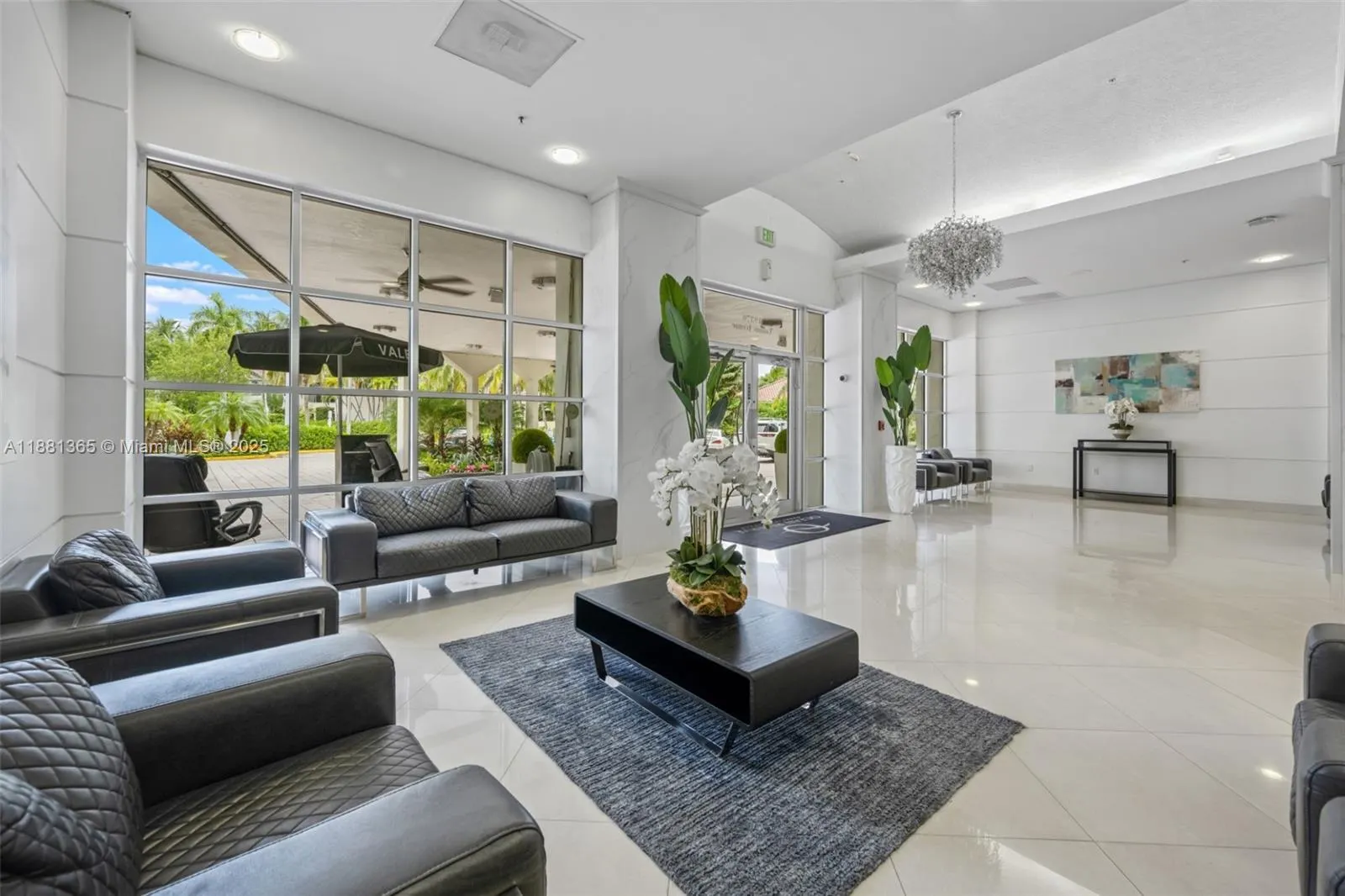 19370 Collins Ave, #1103