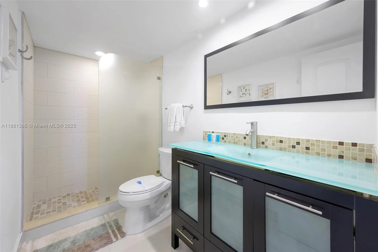 19370 Collins Ave, #1103