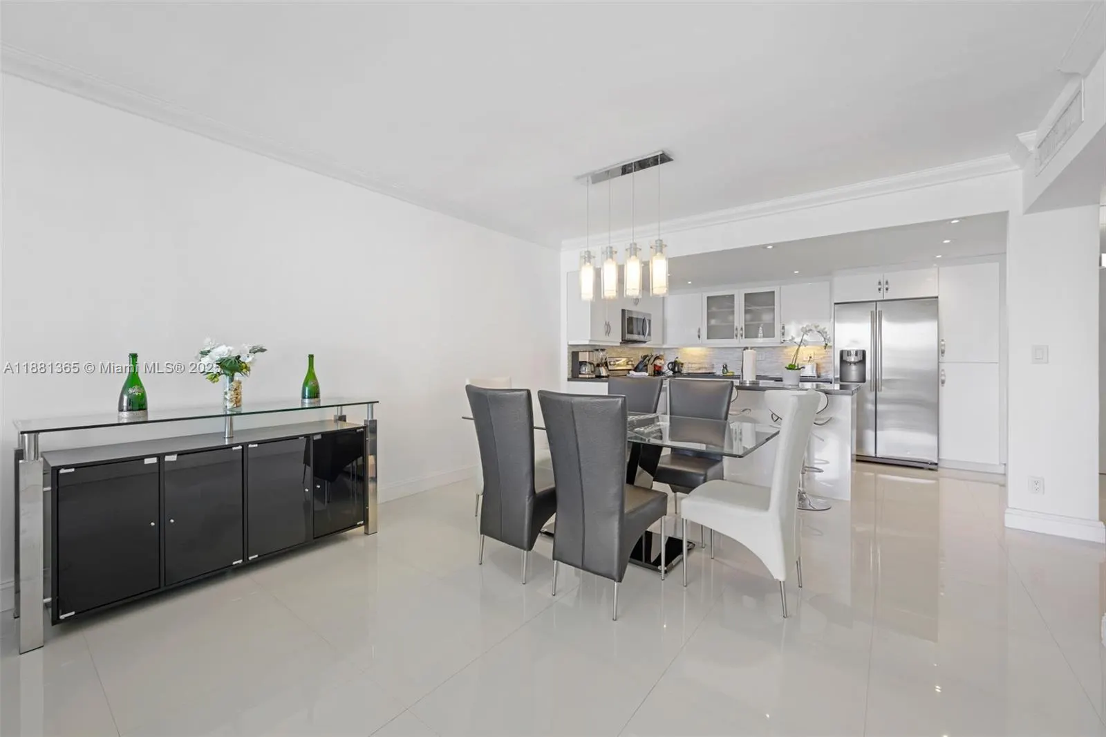 19370 Collins Ave, #1103