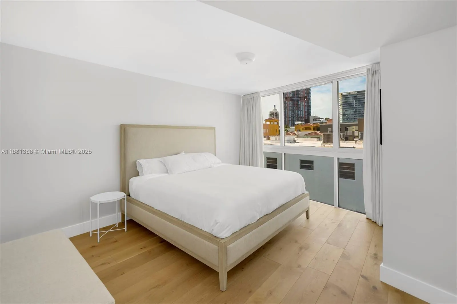 221 Jefferson Ave, #10