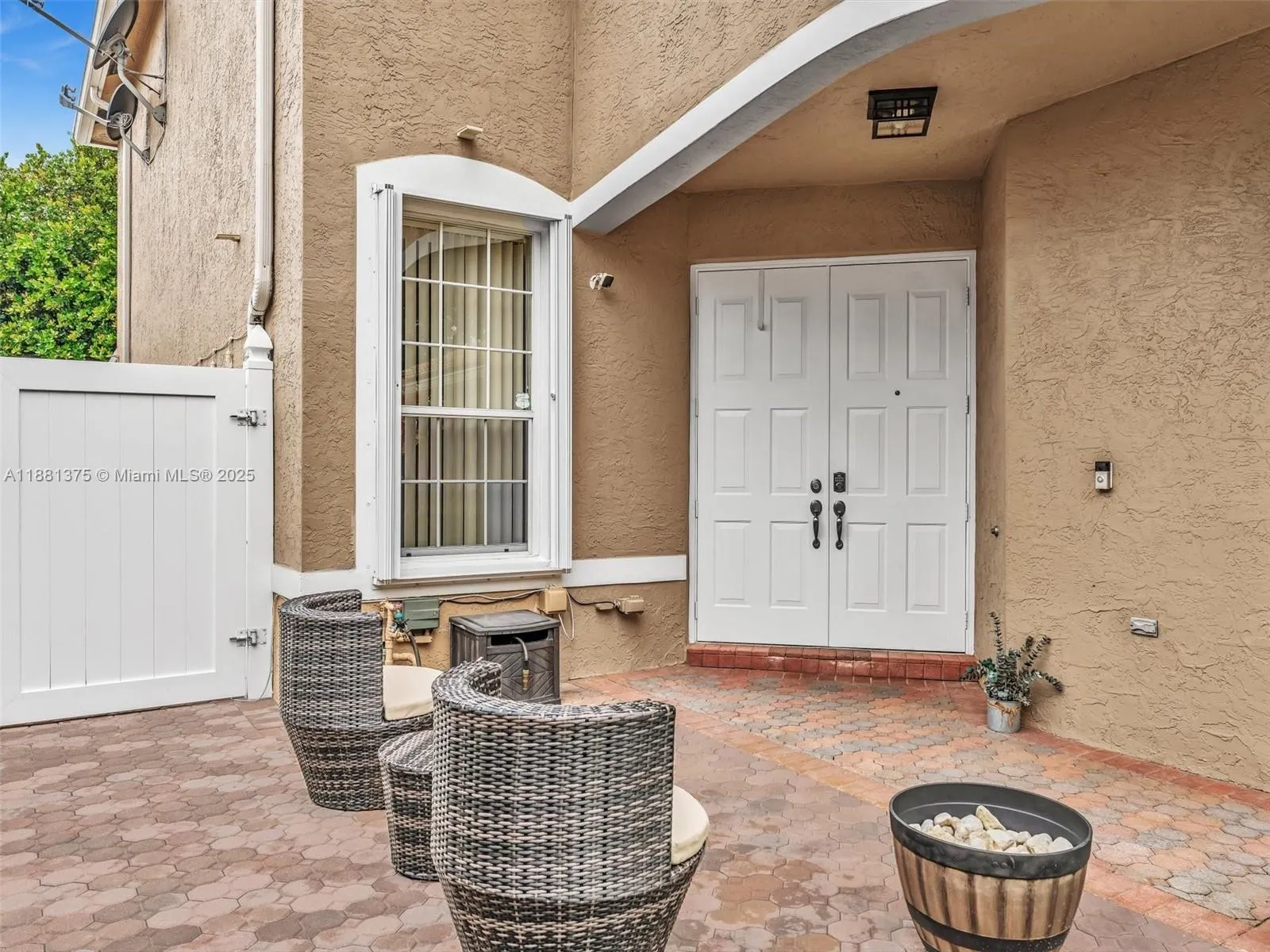 1892 SW 148th Way