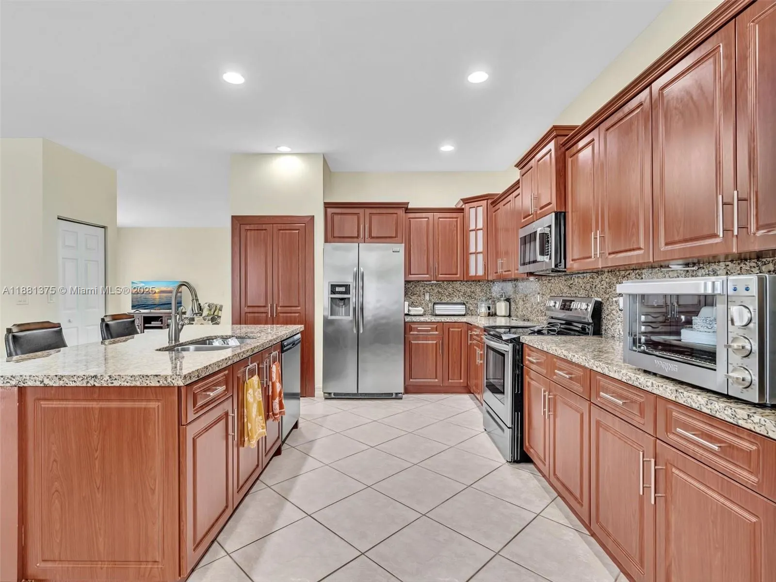 1892 SW 148th Way