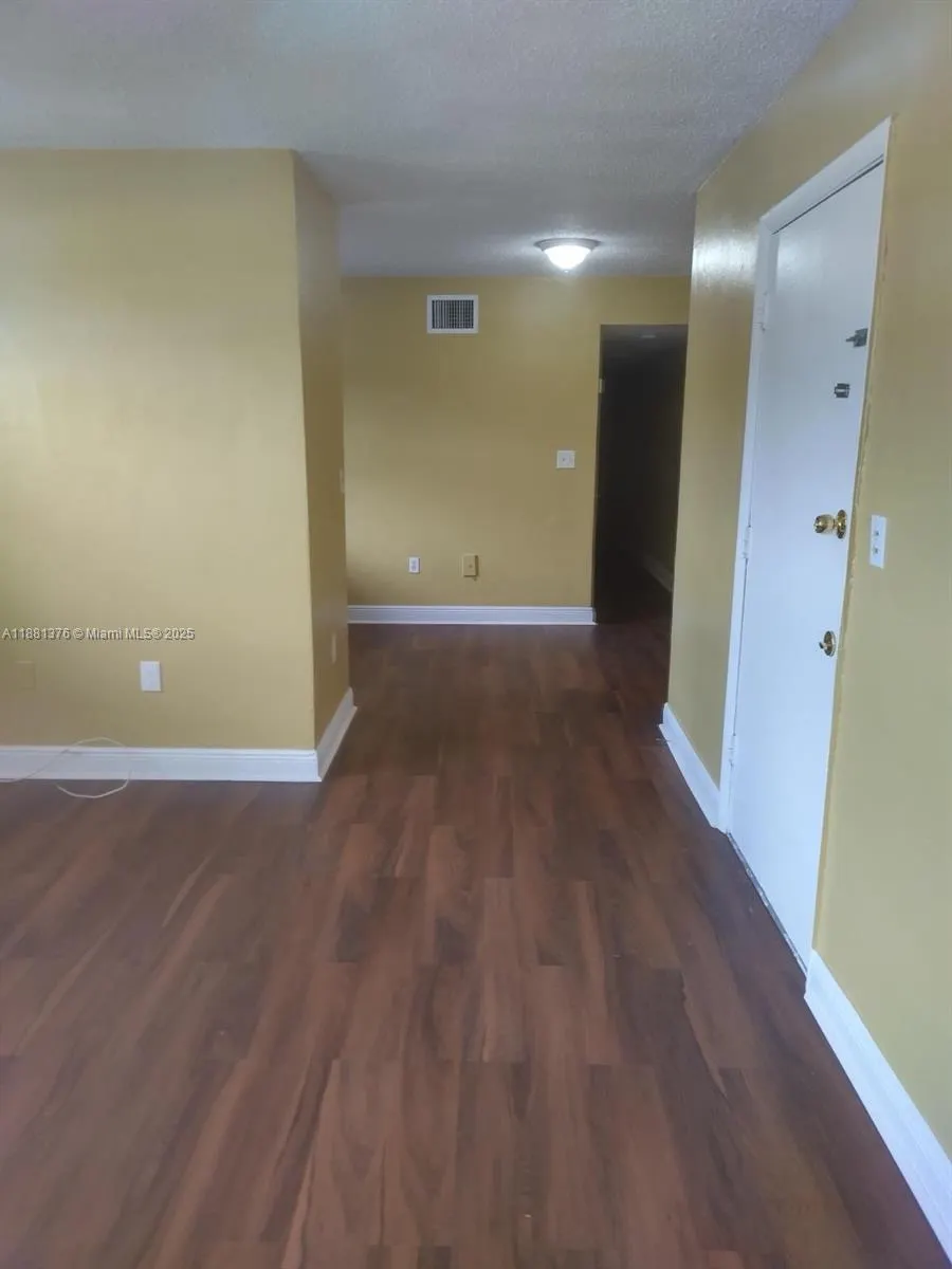 2835 NW 22nd Ave
