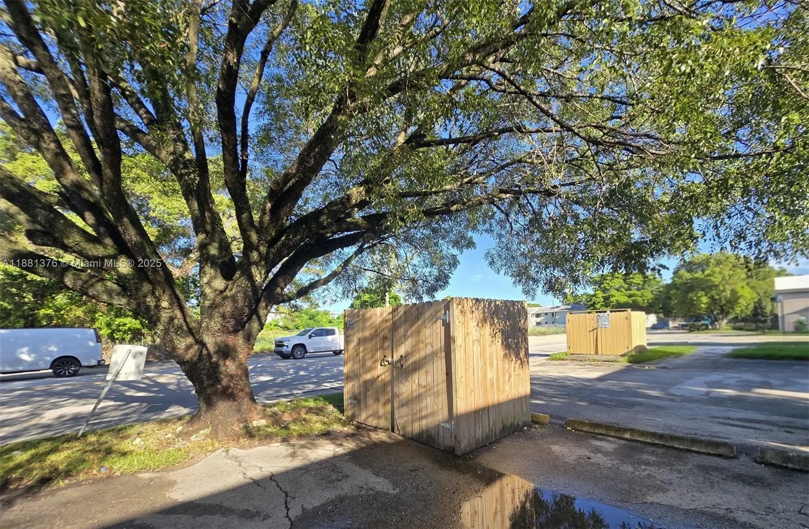 2835 NW 22nd Ave