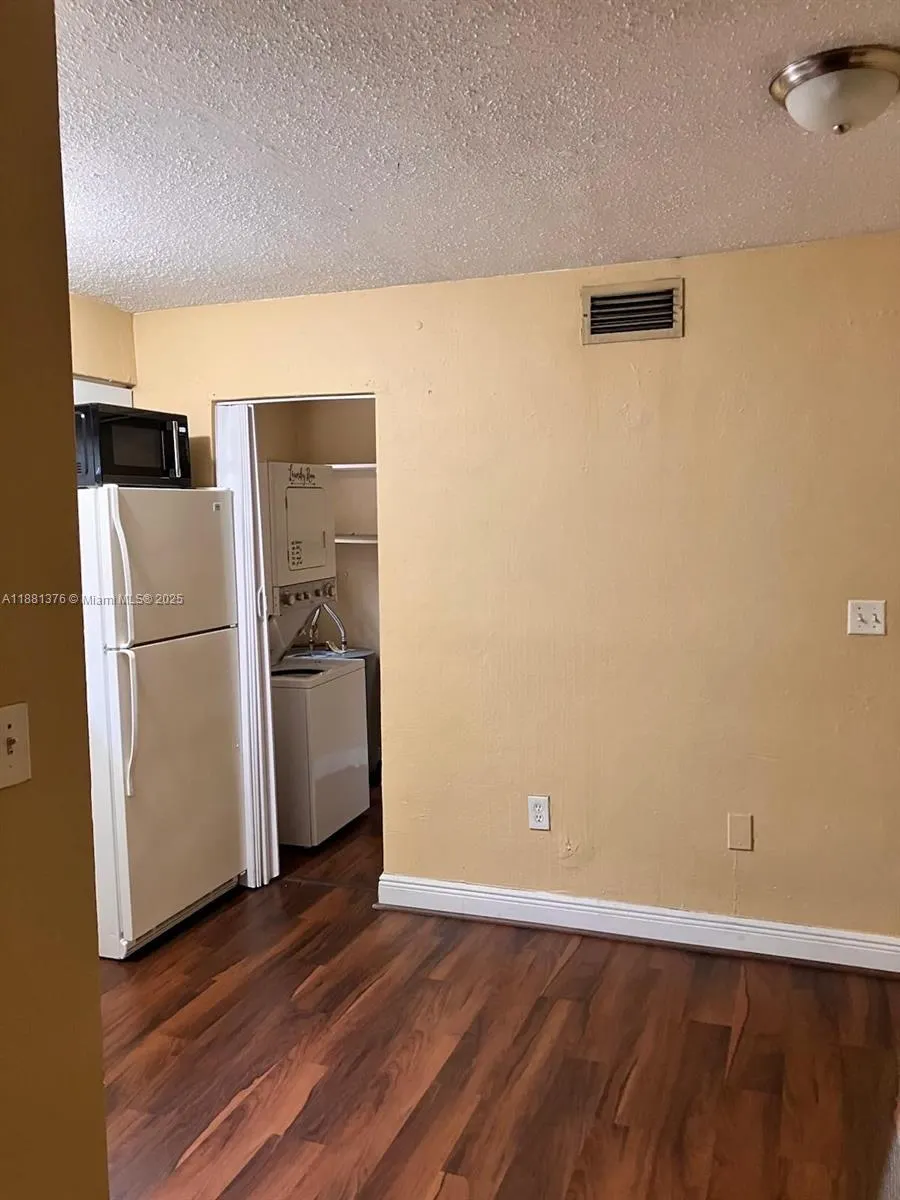 2835 NW 22nd Ave