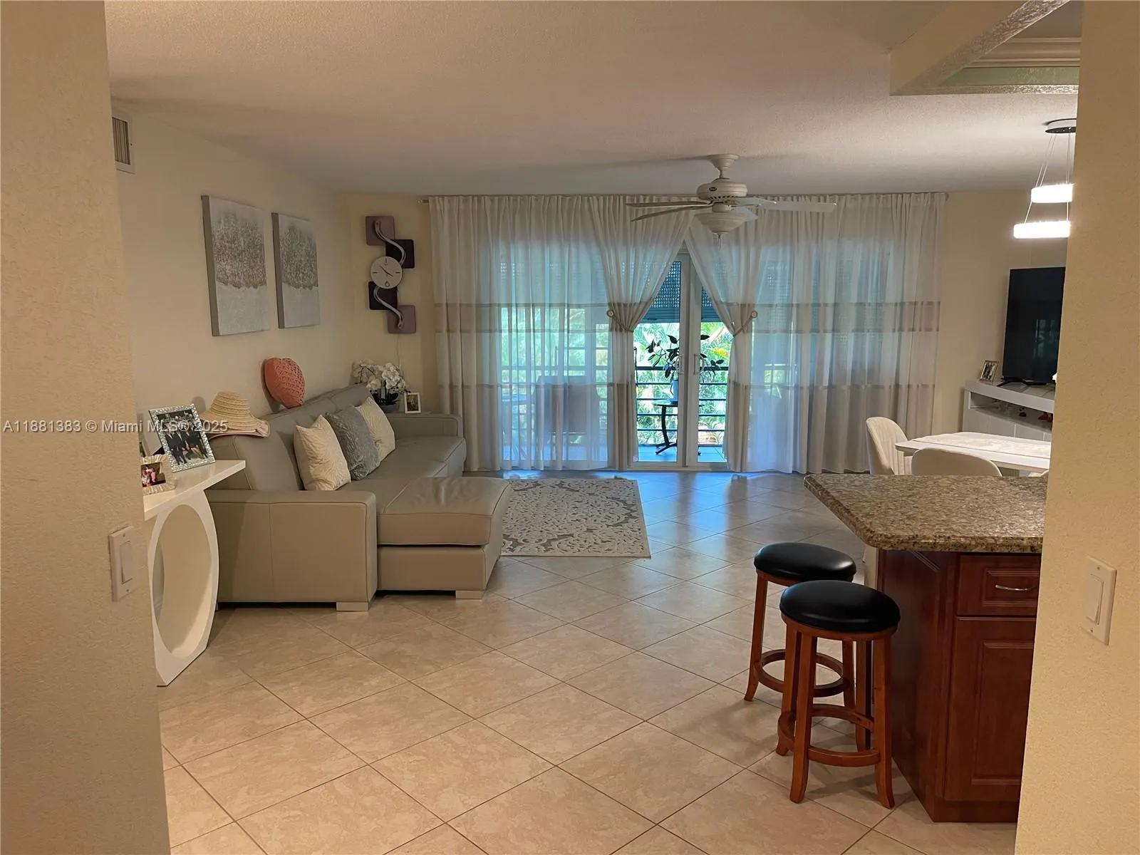300 NE 14th Ave, #303