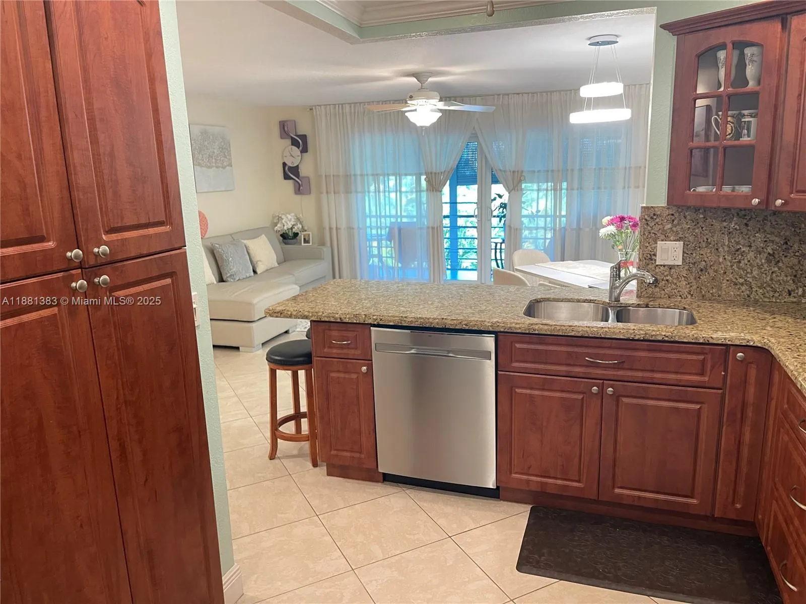 300 NE 14th Ave, #303