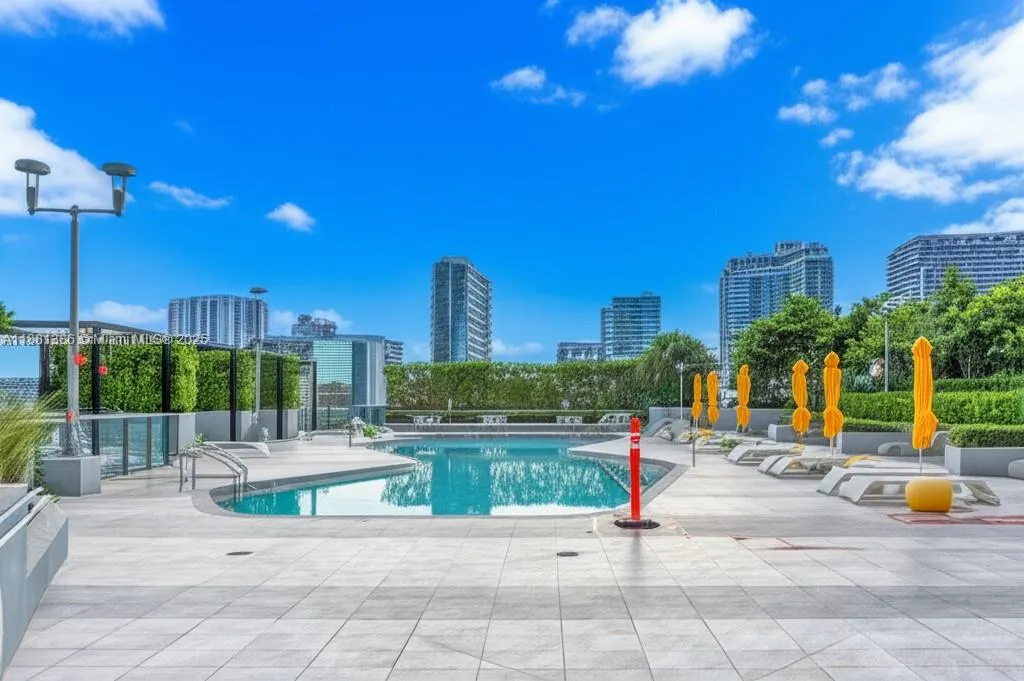 501 NE 31st St, #3906